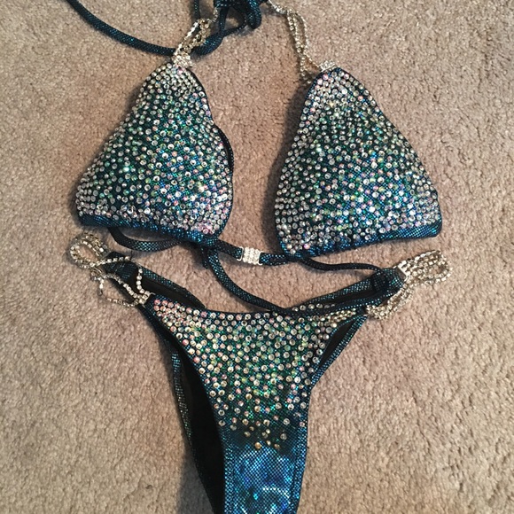 Bikini competition suit!! Great condition! - Picture 2 of 3